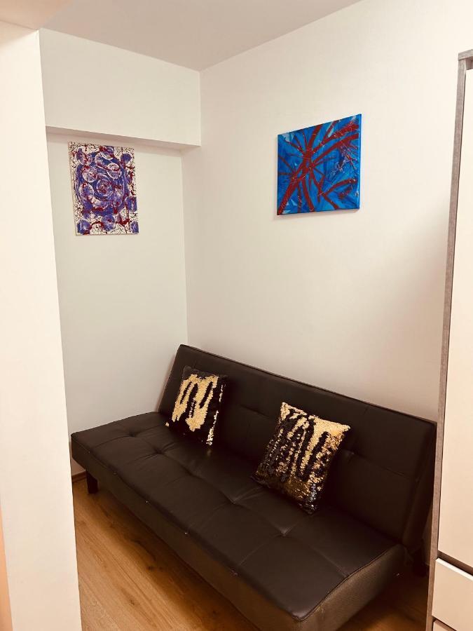 Apartment In Time Сесвете Екстериор снимка