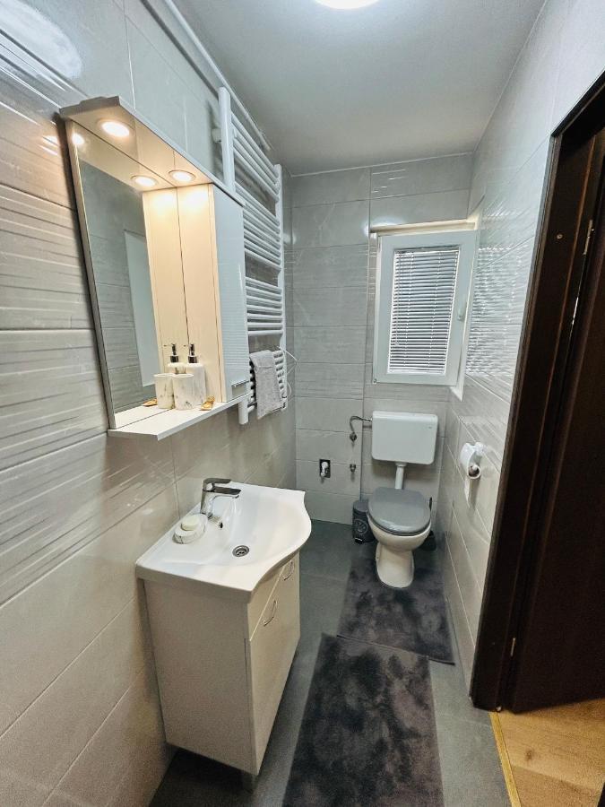 Apartment In Time Сесвете Екстериор снимка